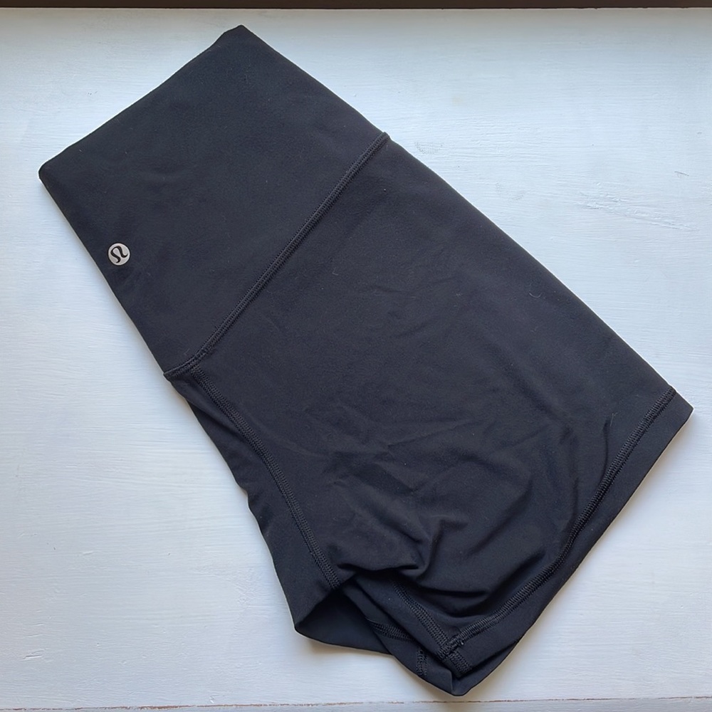 lululemon Align High-Rise Short 6", Size 8